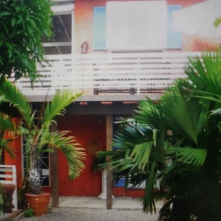 Mikuzi Hotel Kingston Kültér fotó